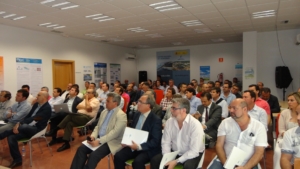 Empresarios, ciudadanos y representantes institucionales asistentes a la jornada del CNH2